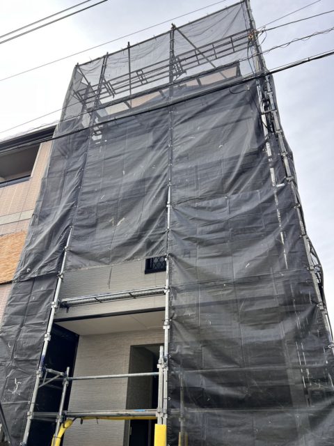 大阪市　U様邸　外壁・屋根塗装工事の足場工事